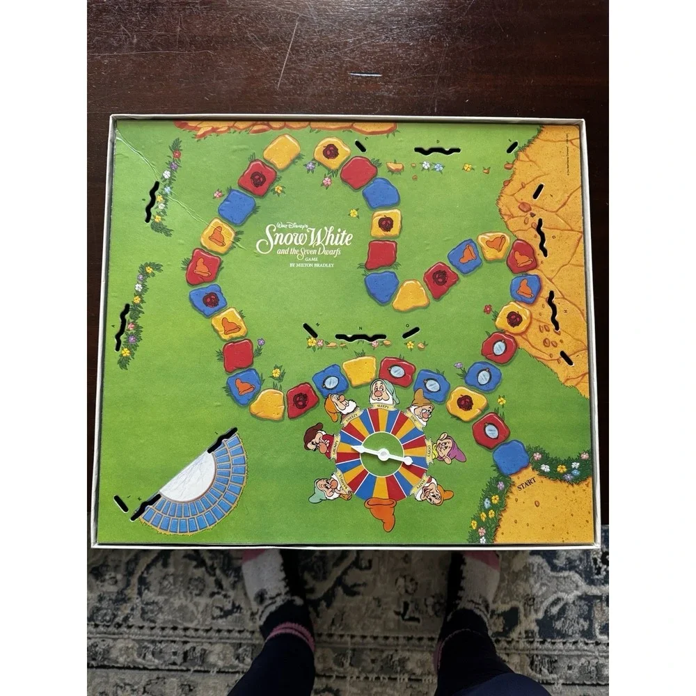 Vintage Snow White and the Seven Dwarfs Board Game Milton Bradley 1992 COMPLETE